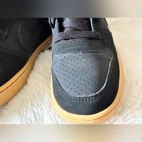 Brand new no tags Nike winter boys 7Y - Picture 6 of 8